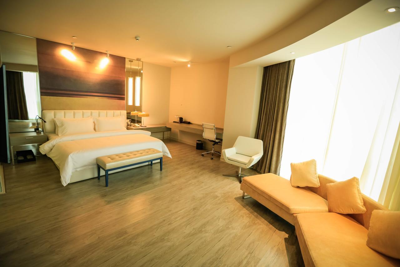 Metropolo Jin Jiang Hotels Turpan Administrative The Heart Of Pai Buitenkant foto