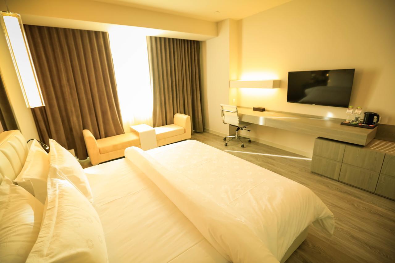 Metropolo Jin Jiang Hotels Turpan Administrative The Heart Of Pai Buitenkant foto